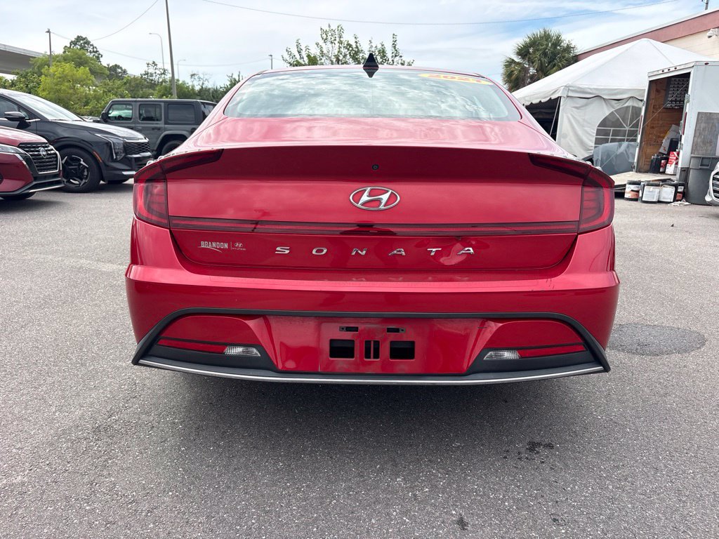 Used 2021 Hyundai Sonata SE FWD image 2