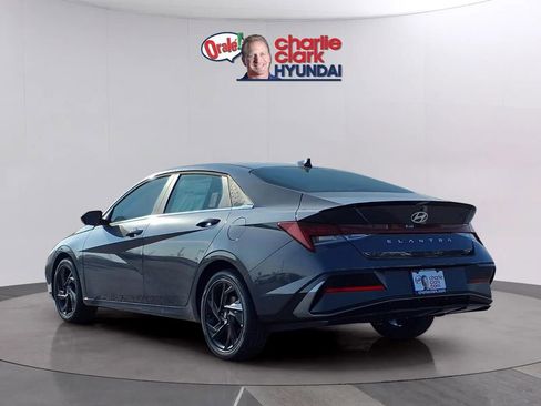 New 2026 Hyundai Elantra SEL Sport image 3