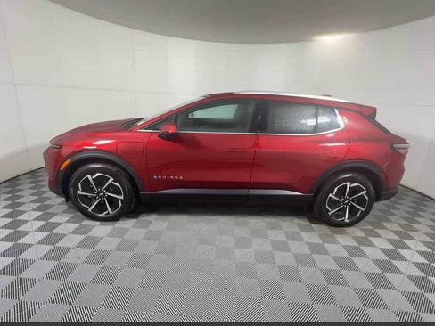 New 2026 Chevrolet Equinox EV LT image 12