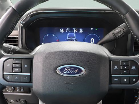 Used 2024 Ford F250 Lariat image 13