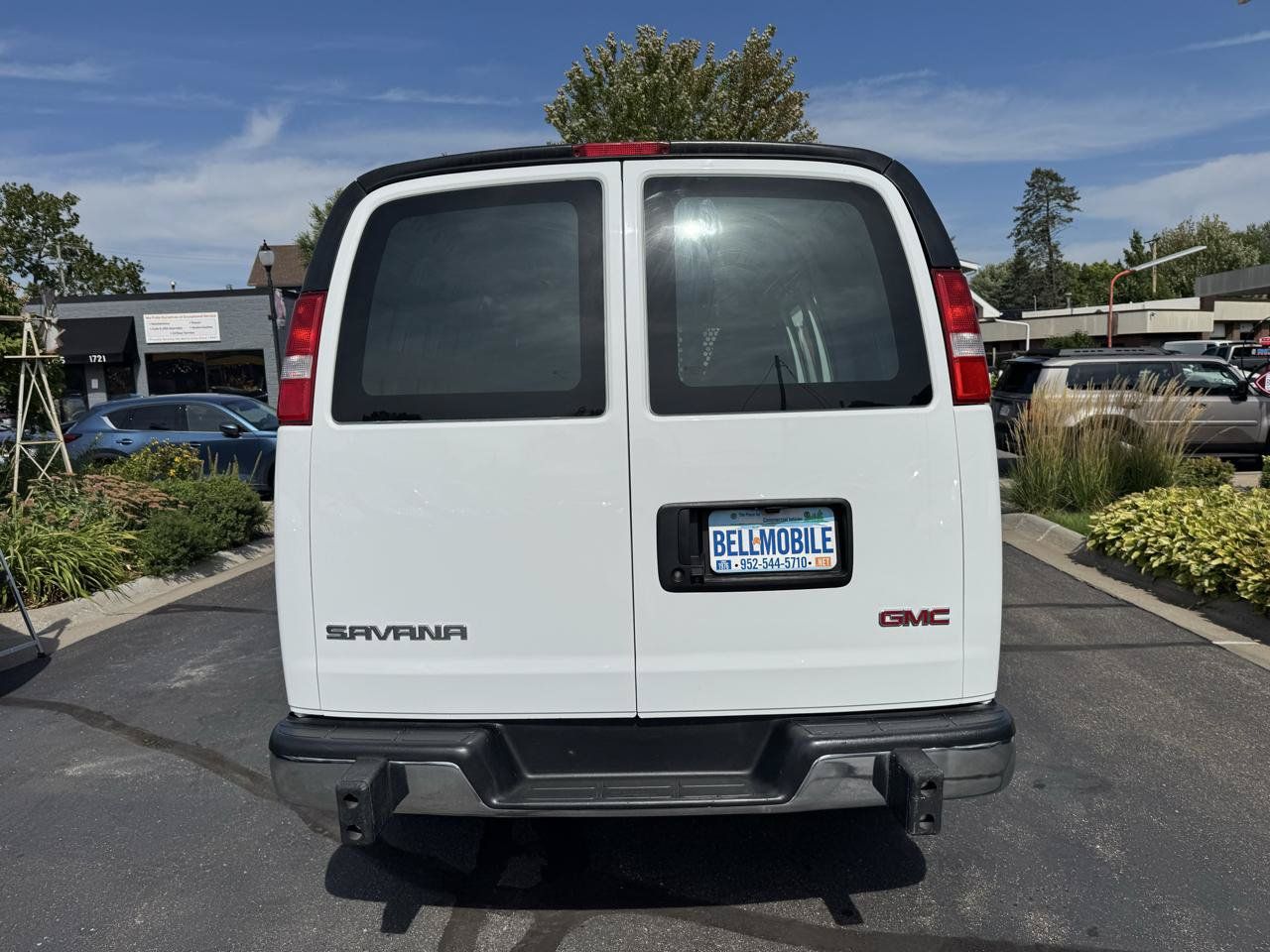 Used 2024 GMC Savana 2500 w/ Driver Convenience Package RWD image 4