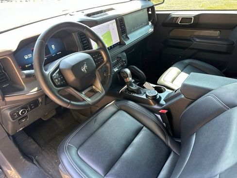 Used 2025 Ford Bronco Badlands AWD/4WD image 15