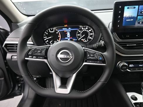 New 2026 Nissan Altima 2.5 SV w/ SV Premium Package FWD image 7