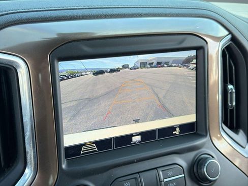 Used 2020 Chevrolet Silverado 1500 High Country AWD/4WD image 25