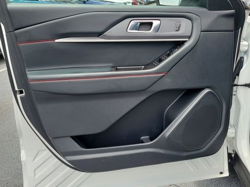 Certified 2025 Ford Explorer ST-Line AWD/4WD image 20