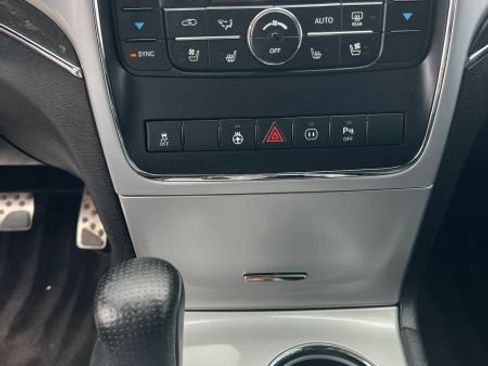 Used 2012 Jeep Grand Cherokee SRT8 w/ Luxury Group II AWD/4WD image 27