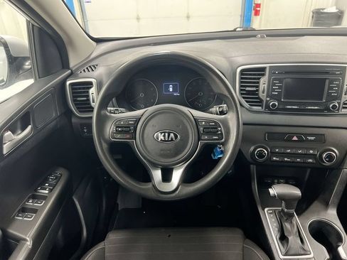 Used 2018 Kia Sportage LX AWD/4WD image 12