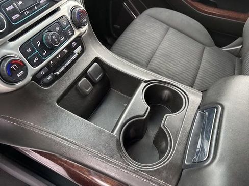 Used 2019 GMC Yukon SLE w/ SLE Value Package image 25