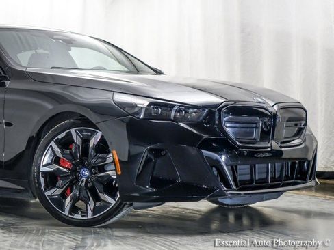 Used 2024 BMW i5 M60 w/ Executive Package image 2