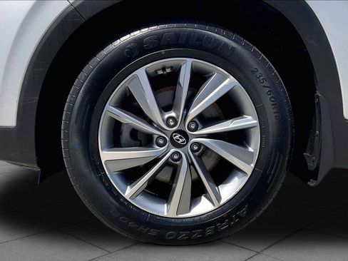 Used 2019 Hyundai Santa Fe SEL AWD/4WD image 11