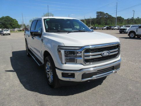 Used 2025 Ford F150 Lariat w/ Equipment Group 502A High image 7