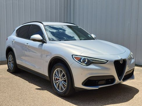 Used 2022 Alfa Romeo Stelvio Sprint RWD image 1