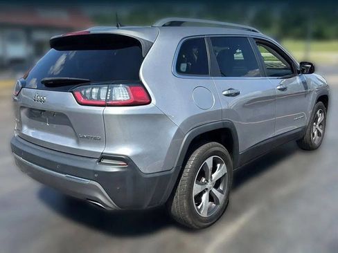 Used 2019 Jeep Cherokee Limited image 7