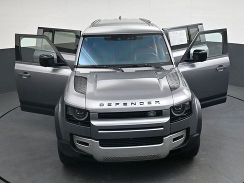 Used 2020 Land Rover Defender 110 SE AWD/4WD image 44