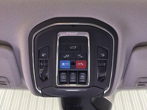 Used 2023 Jeep Grand Cherokee 30th Anniversary AWD/4WD image 33