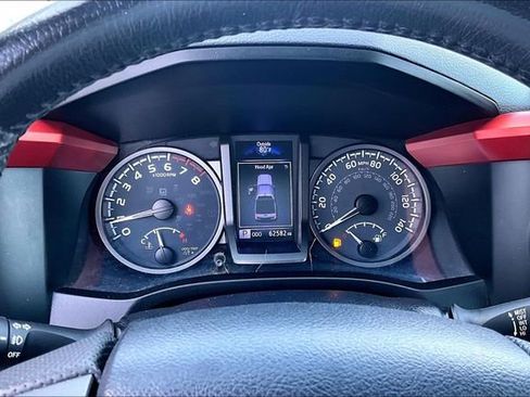 Used 2020 Toyota Tacoma TRD Sport AWD/4WD image 13