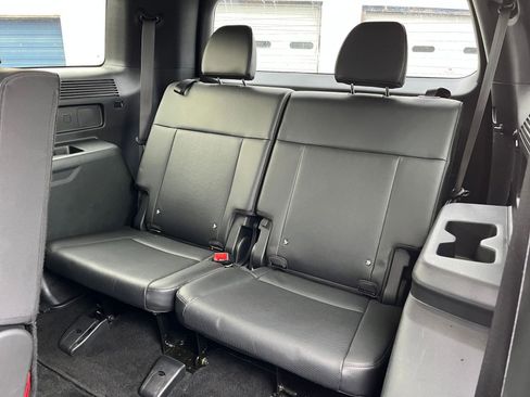 Used 2025 Hyundai Santa Fe SEL image 32