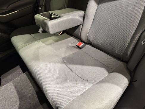 Used 2021 Toyota RAV4 LE image 19