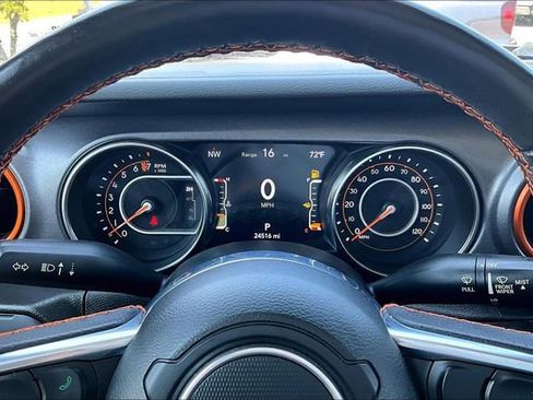 Used 2023 Jeep Gladiator Mojave w/ Cold Weather Group AWD/4WD image 12