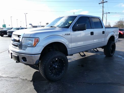 Used 2014 Ford F150 XLT image 8
