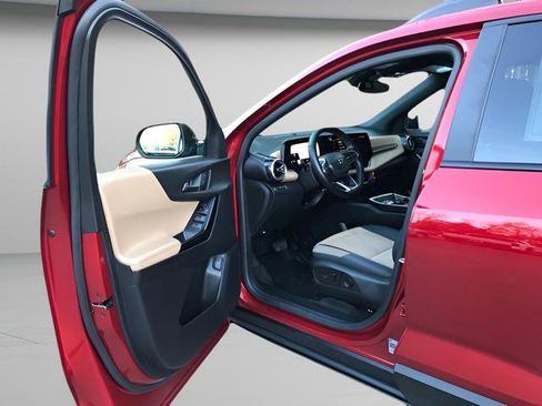 Used 2025 Chevrolet Equinox ACTIV AWD/4WD image 15