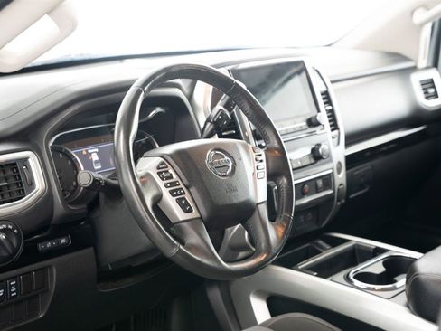 Used 2021 Nissan Titan SV w/ SV Convenience Package AWD/4WD image 16