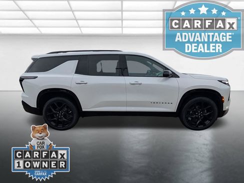 Used 2024 Chevrolet Traverse RS w/ LPO, Floor Liner Package AWD/4WD image 34