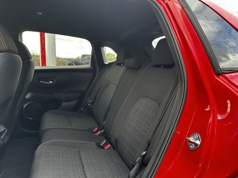 Used 2025 Honda HR-V Sport image 11