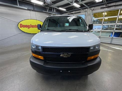 Used 2021 Chevrolet Express 2500 w/ Driver Convenience Package image 8