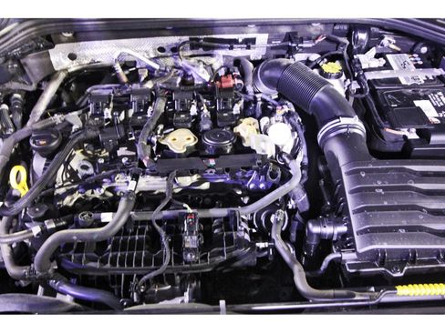 Used 2022 Volkswagen GTI SE image 33