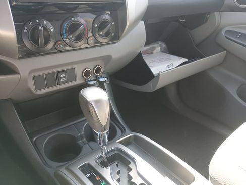 Used 2013 Toyota Tacoma 4x4 Double Cab w/ SR5 Pkg image 19