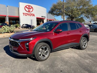 Used 2025 Chevrolet Trax LT