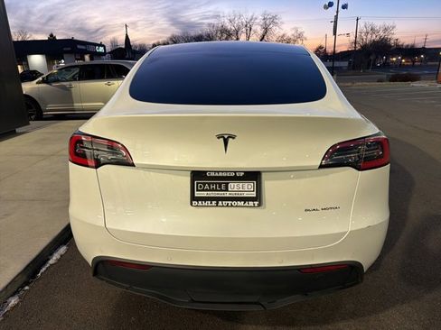Used 2020 Tesla Model Y Long Range image 6