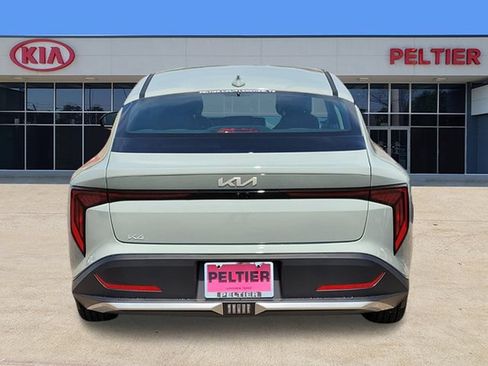 New 2026 Kia K4 EX FWD image 4