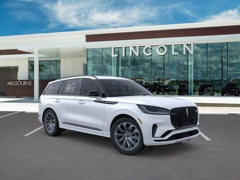 New 2026 Lincoln Aviator AWD image 7