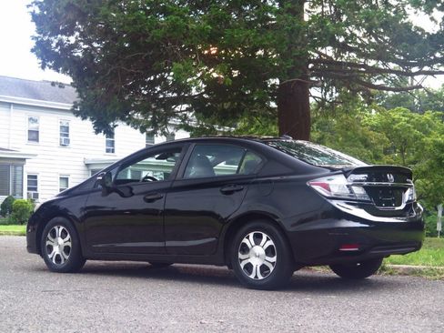 Used 2013 Honda Civic Hybrid Sedan image 3