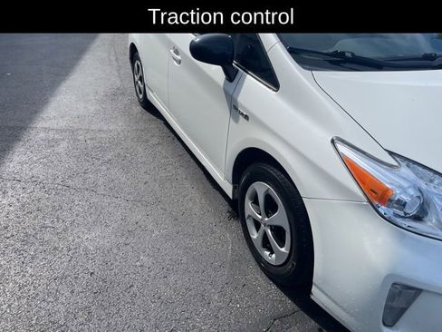 Used 2013 Toyota Prius Two FWD image 5