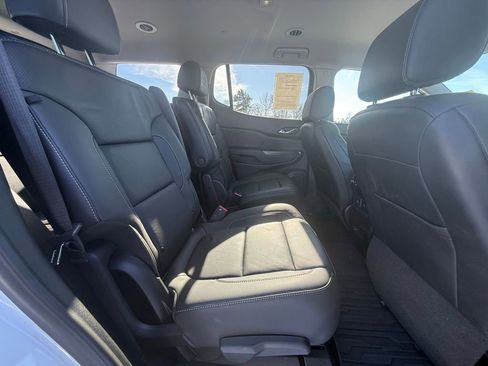 Used 2023 GMC Acadia SLT w/ Technology Package image 34