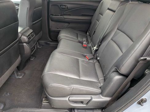 Certified 2024 Honda Passport EX-L image 18