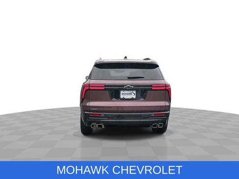 Used 2026 Chevrolet Traverse RS AWD/4WD image 7