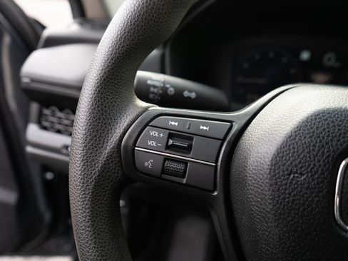 Used 2025 Honda Accord LX image 17