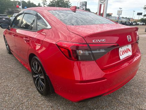 Used 2024 Honda Civic EX image 4
