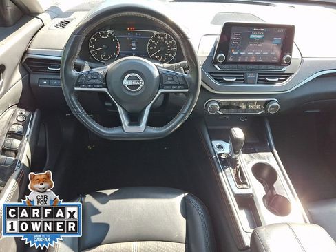 Used 2024 Nissan Altima 2.5 SR FWD image 12