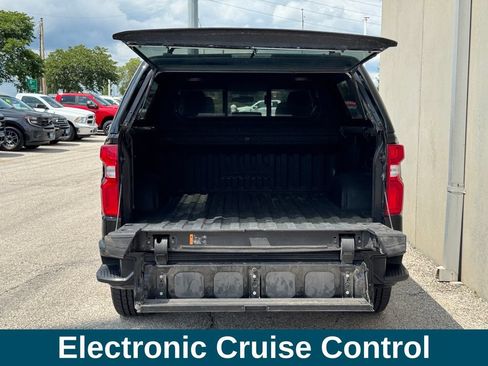 Used 2022 Chevrolet Silverado 1500 High Country w/ LPO, Dark Essentials Package AWD/4WD image 36