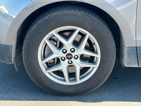 Used 2023 Ford Edge SEL image 12