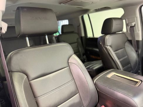 Used 2015 GMC Yukon XL Denali w/ Touring Package AWD/4WD image 33