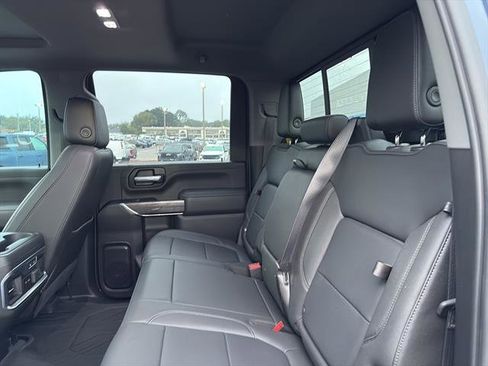 Used 2022 Chevrolet Silverado 2500 LTZ w/ LTZ Plus Package image 12