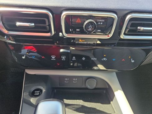 New 2026 Nissan Sentra SL w/ Floor Mat Package FWD image 22