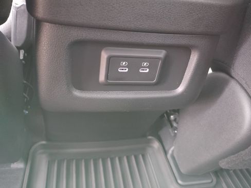 New 2026 Nissan Pathfinder SV w/ SV Premium Package FWD image 13