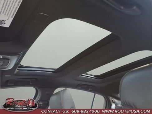 Used 2025 Cadillac CT5 Sport w/ Sun And Sound Package AWD/4WD image 32